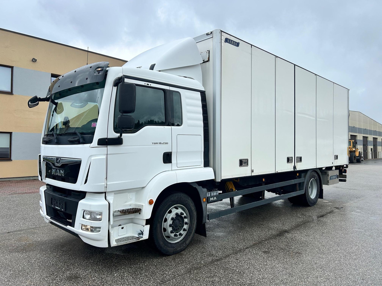 MAN TGM 18.290 - Box truck: picture 3 MAN TGM 18.290 - Box truck: picture 3