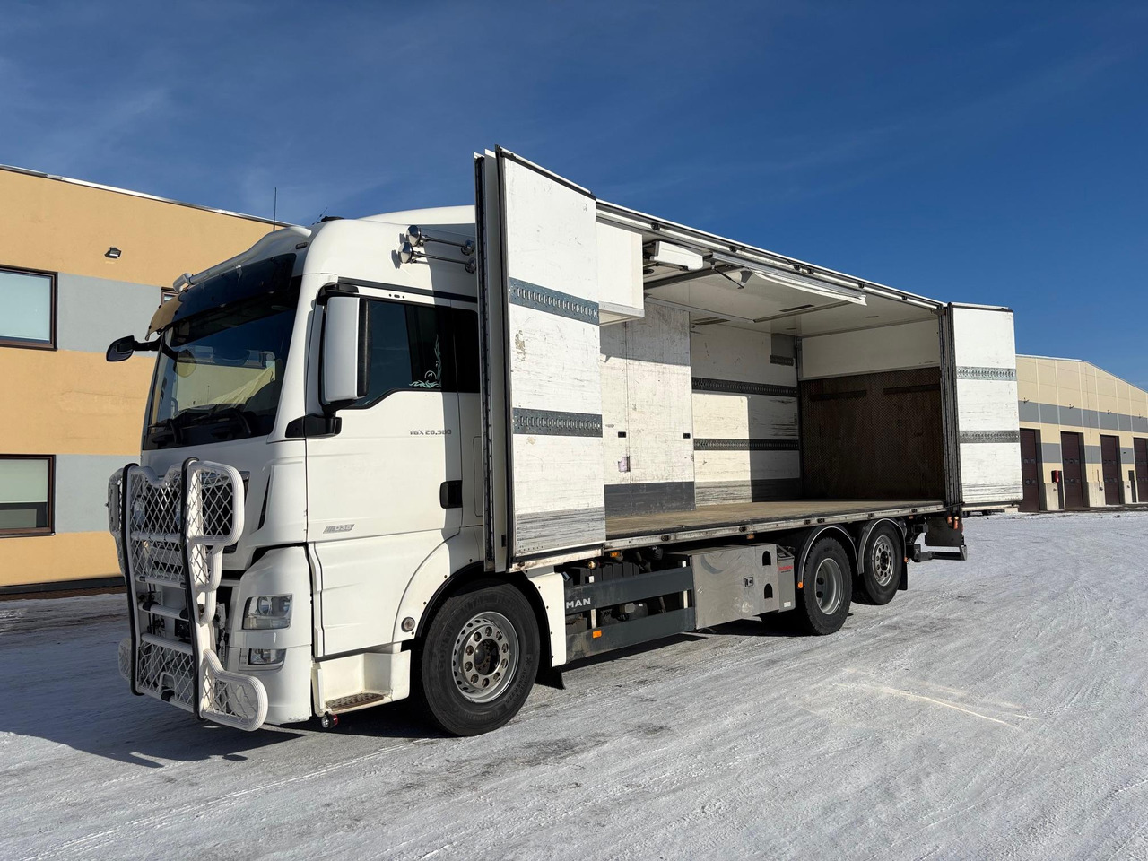 MAN TGX 26.560 - Refrigerator truck: picture 2 MAN TGX 26.560 - Refrigerator truck: picture 2
