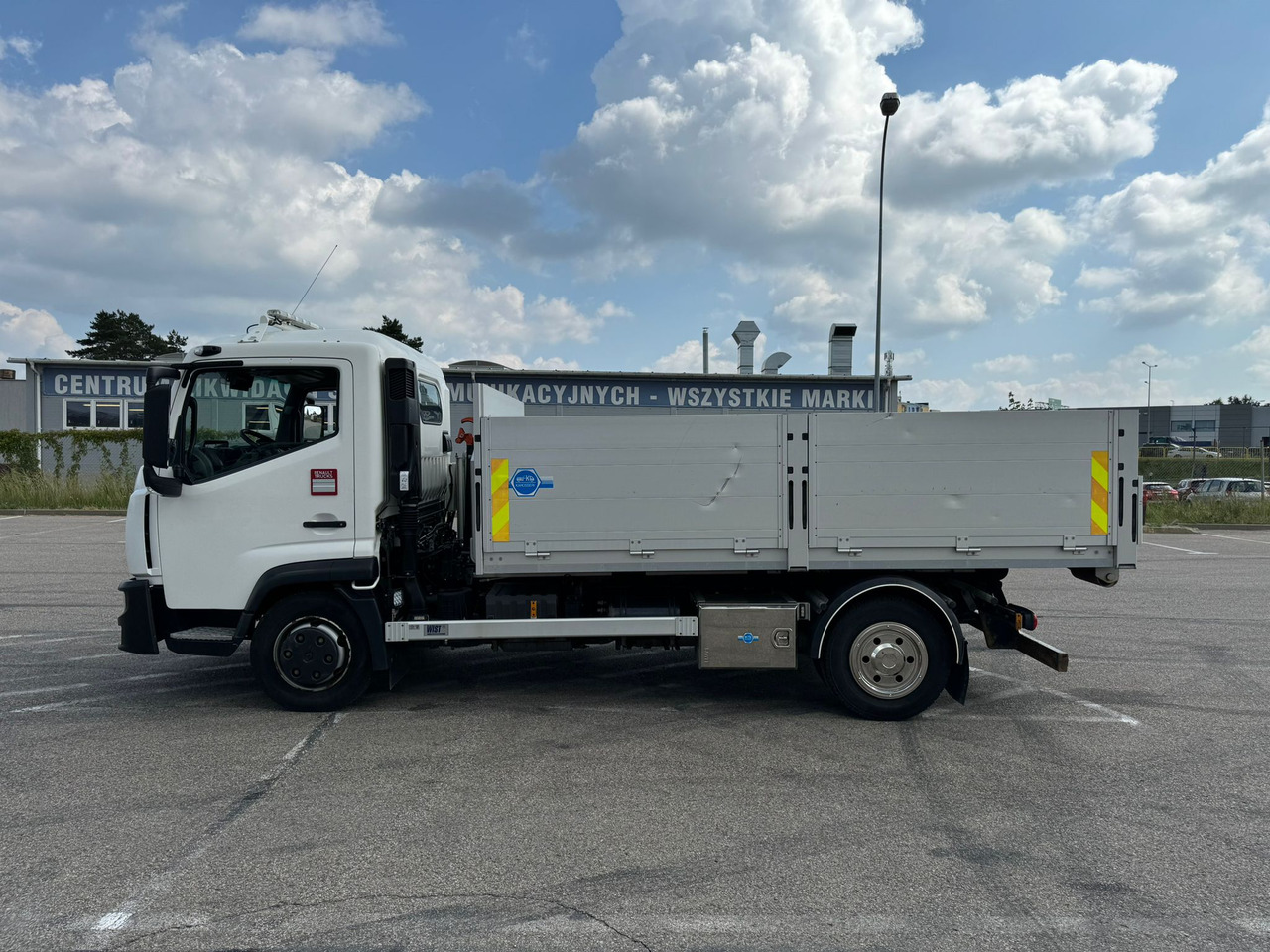Hook lift truck RENAULT D7,5: picture 7