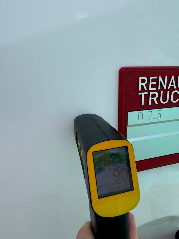 Hook lift truck RENAULT D7,5: picture 35