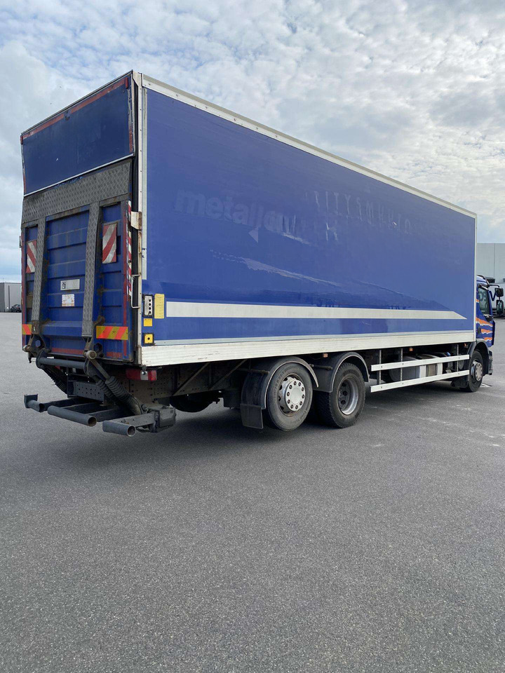 Box truck RENAULT Premium 320: picture 6