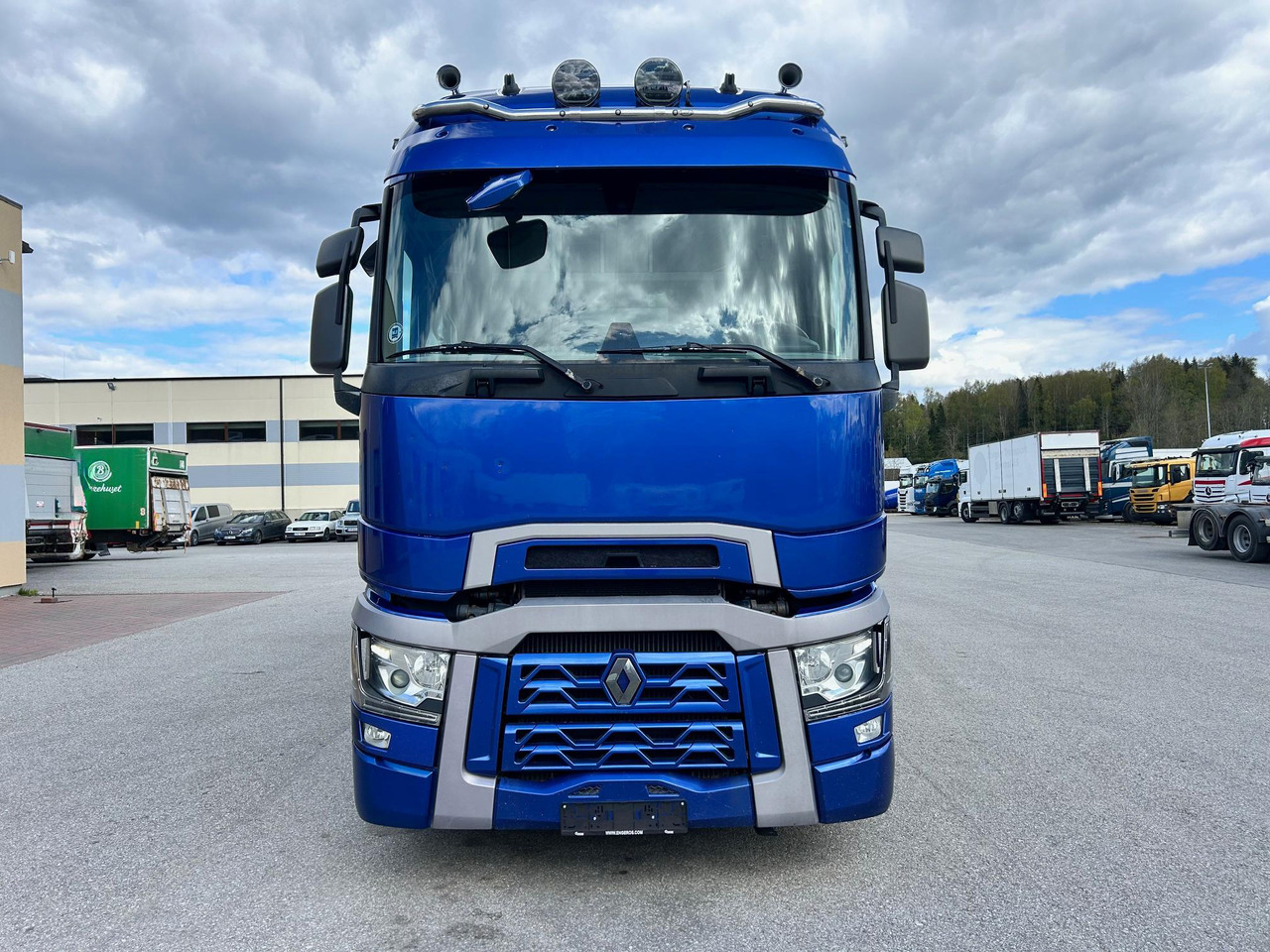 RENAULT T520 - Box truck: picture 3 RENAULT T520 - Box truck: picture 3