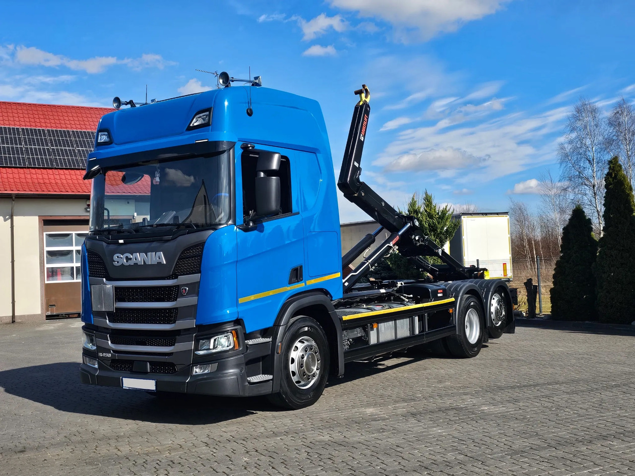 SCANIA R450 - Hook lift truck: picture 1 SCANIA R450 - Hook lift truck: picture 1
