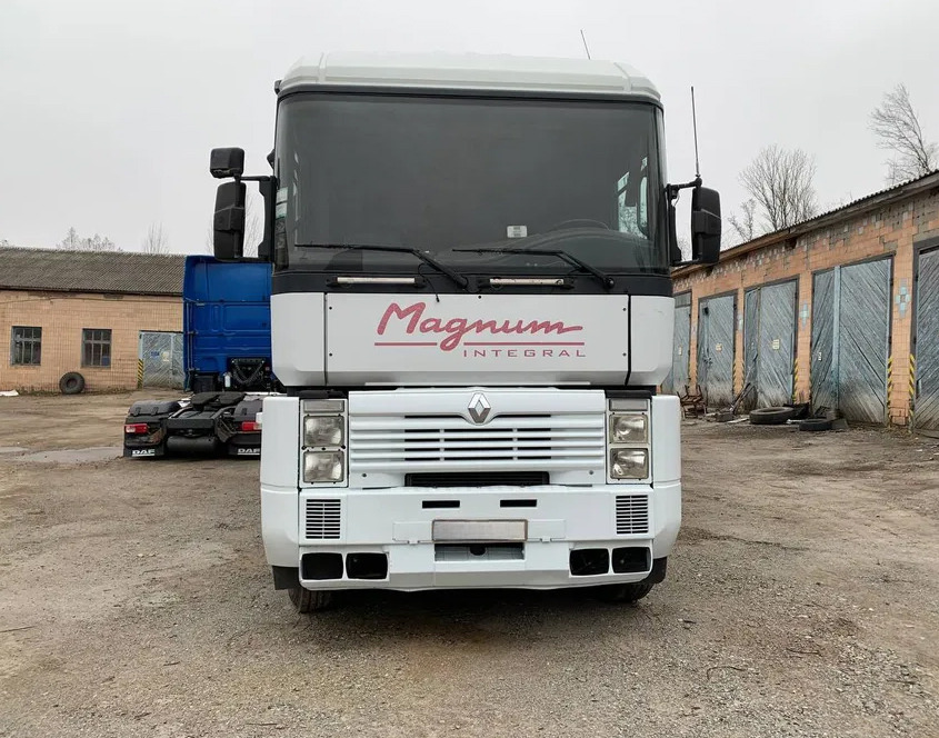 RENAULT Magnum 390 - Tractor unit: picture 4 RENAULT Magnum 390 - Tractor unit: picture 4