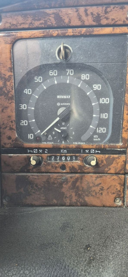 RENAULT Magnum 430 - Tractor unit: picture 4 RENAULT Magnum 430 - Tractor unit: picture 4