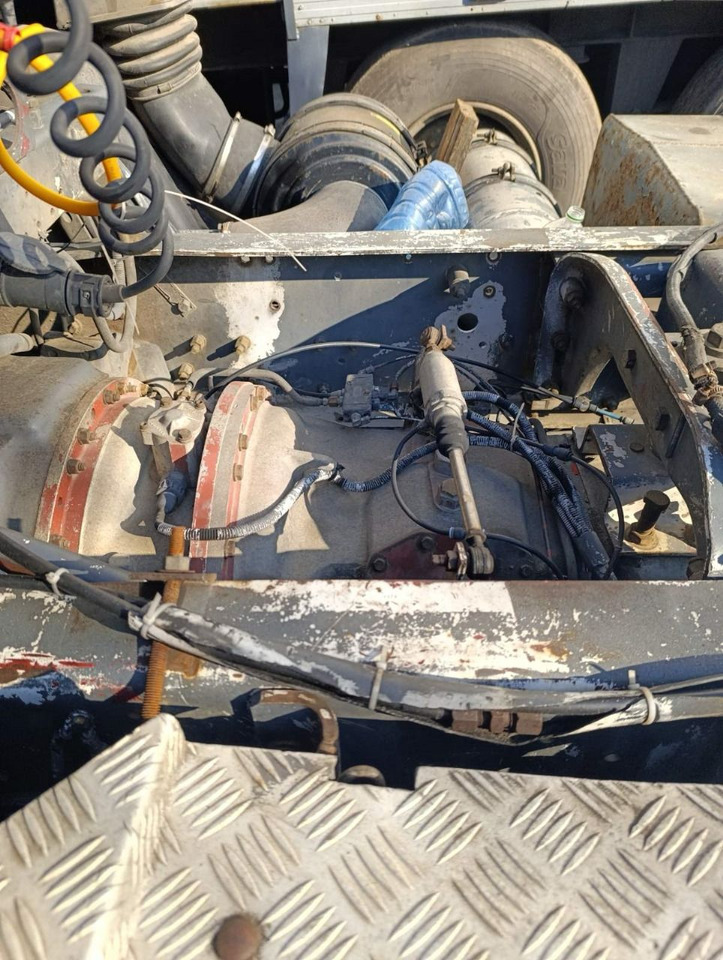 Tractor unit RENAULT Major 385: picture 6