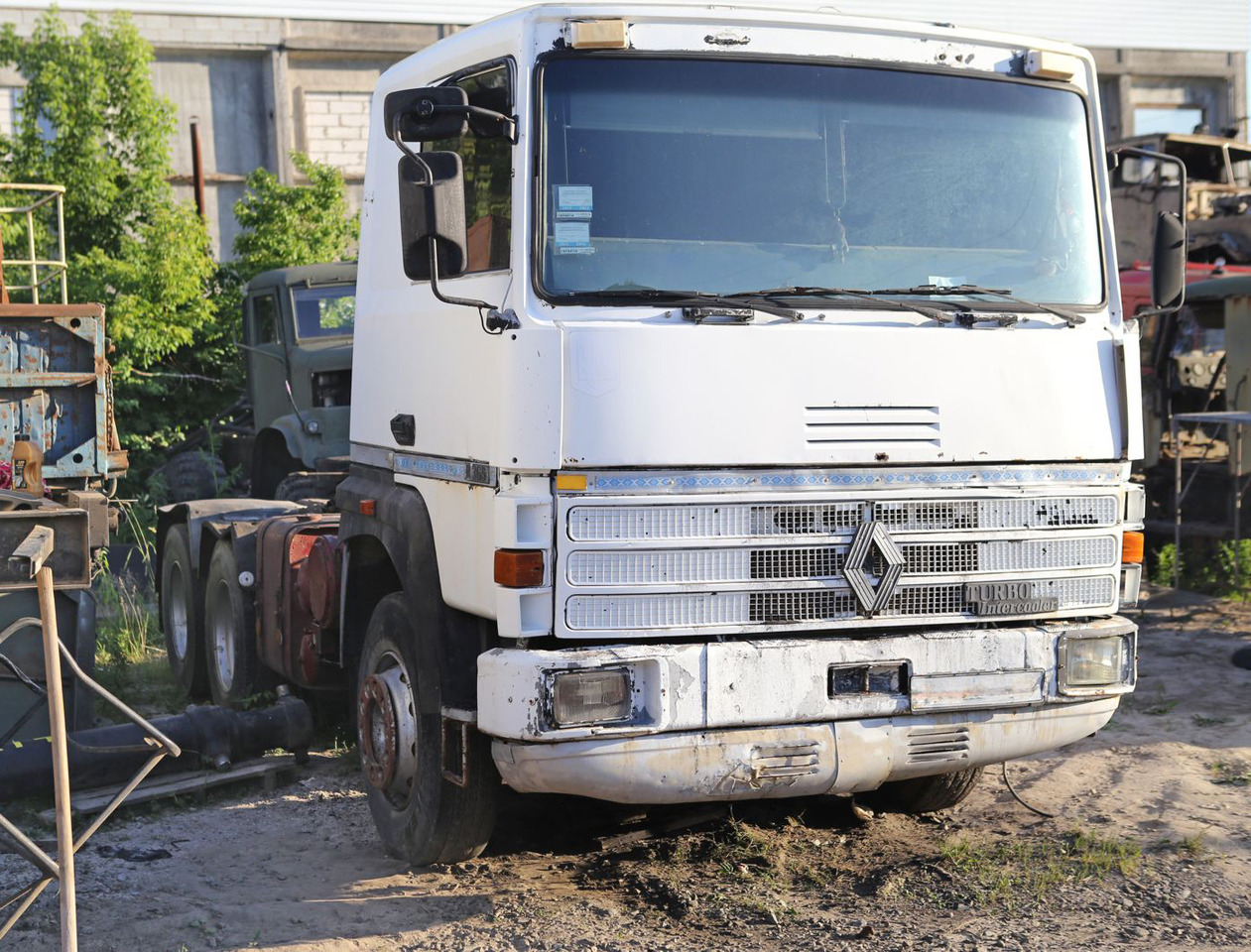 RENAULT Major 6x4 - Tractor unit: picture 3 RENAULT Major 6x4 - Tractor unit: picture 3