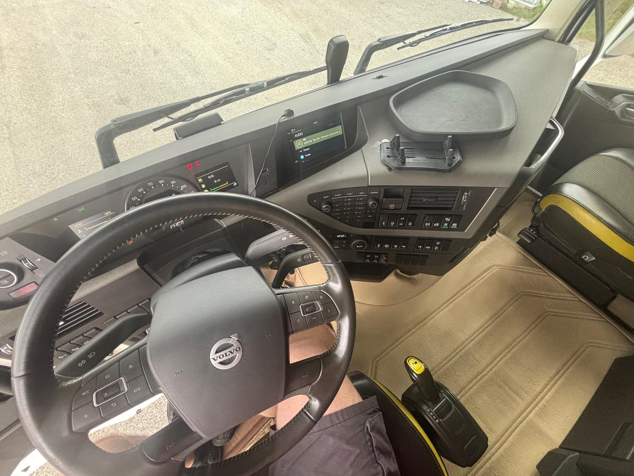 Tractor unit VOLVO FH16.750: picture 15