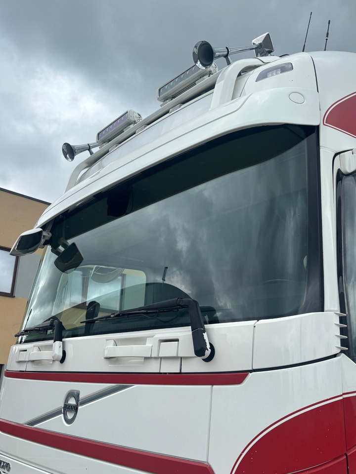 Tractor unit VOLVO FH16.750: picture 7