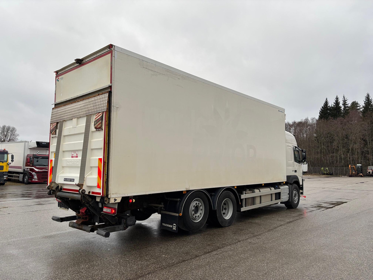 VOLVO FM500 - Refrigerator truck: picture 3 VOLVO FM500 - Refrigerator truck: picture 3