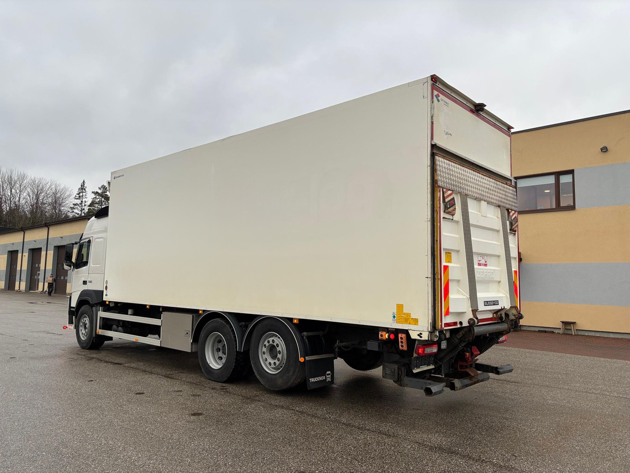 VOLVO FM500 - Refrigerator truck: picture 5 VOLVO FM500 - Refrigerator truck: picture 5