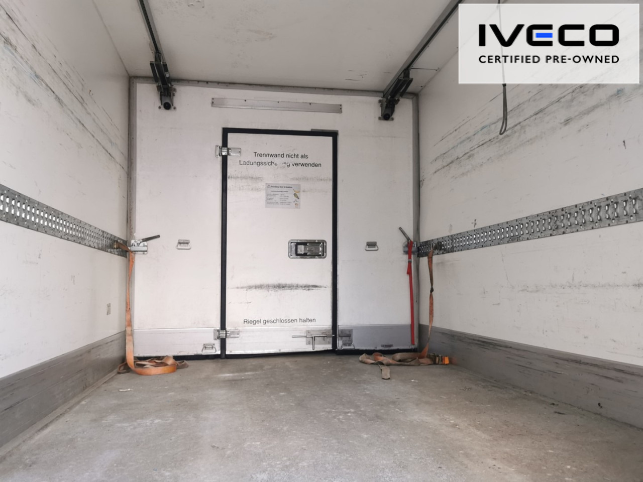 IVECO Kühlkoffer - Refrigerator truck: picture 4 IVECO Kühlkoffer - Refrigerator truck: picture 4