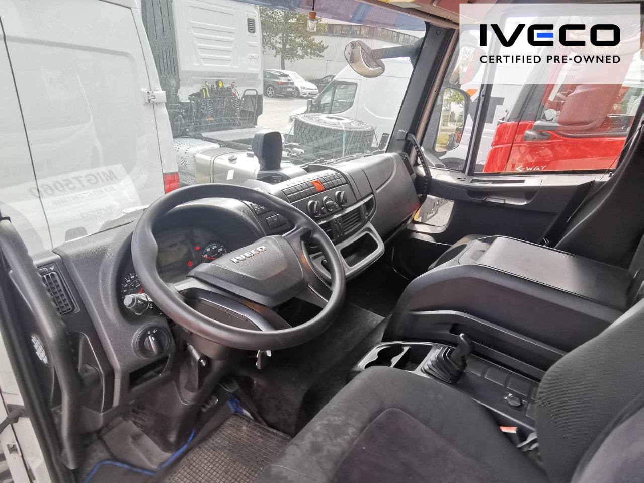 Curtainsider truck IVECO Pritsche-Schiebeplane-LBW: picture 13 Curtainsider truck IVECO Pritsche-Schiebeplane-LBW: picture 13