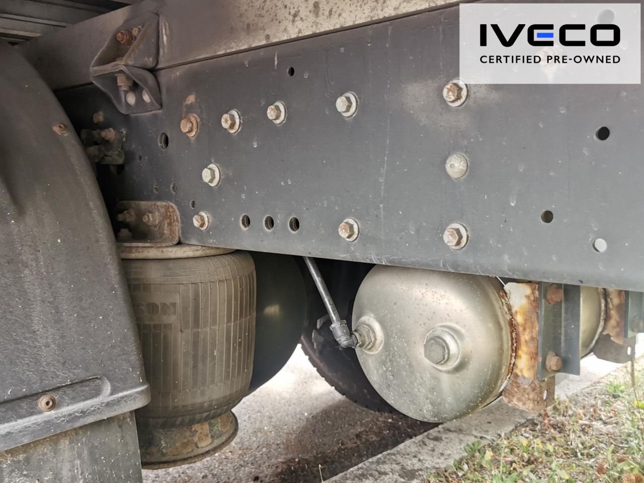 Curtainsider truck IVECO Pritsche-Schiebeplane-LBW: picture 6 Curtainsider truck IVECO Pritsche-Schiebeplane-LBW: picture 6