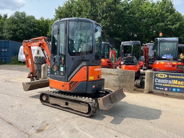 Hitachi ZX 22 U-2 CLR - Mini excavator: picture 4 Hitachi ZX 22 U-2 CLR - Mini excavator: picture 4