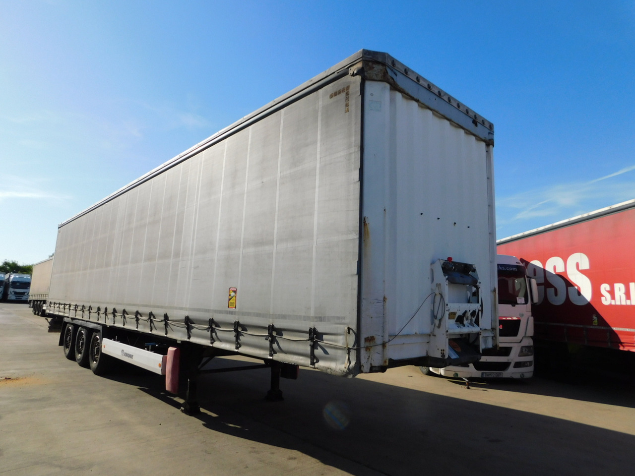 Krone Sd - Curtainsider semi-trailer: picture 2 Krone Sd - Curtainsider semi-trailer: picture 2