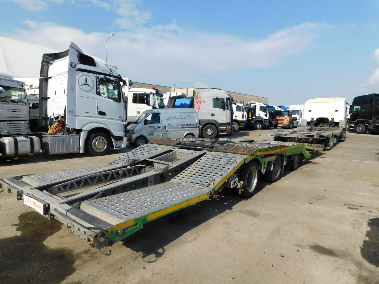 Scania Lb 4x2 - Autotransporter truck: picture 3 Scania Lb 4x2 - Autotransporter truck: picture 3