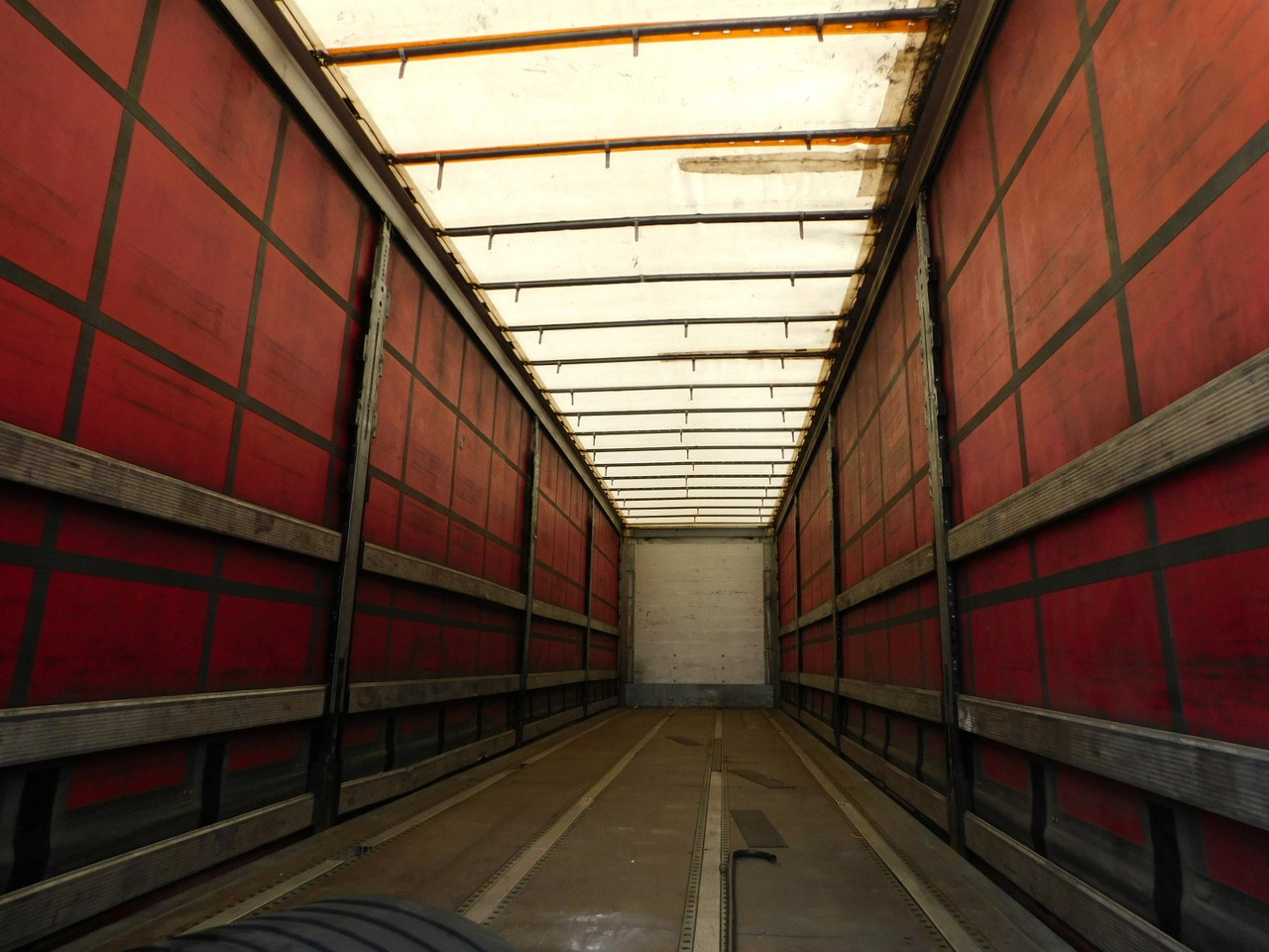 Schmitz Scbs3t - Curtainsider semi-trailer: picture 5 Schmitz Scbs3t - Curtainsider semi-trailer: picture 5