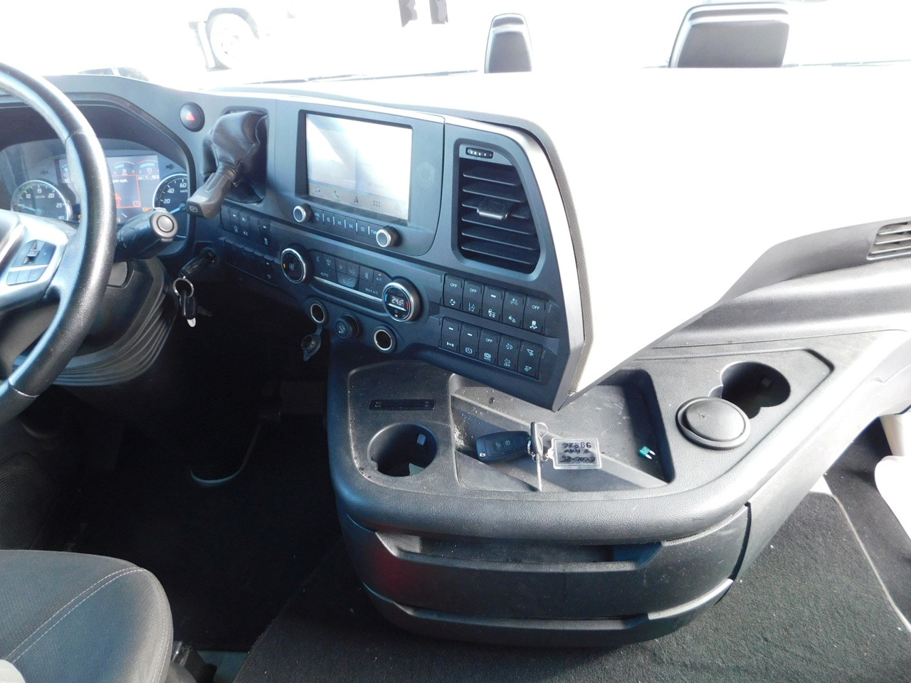 Tractor unit Ford F max ll 4x2 scab e6 12tx2620: picture 7 Tractor unit Ford F max ll 4x2 scab e6 12tx2620: picture 7