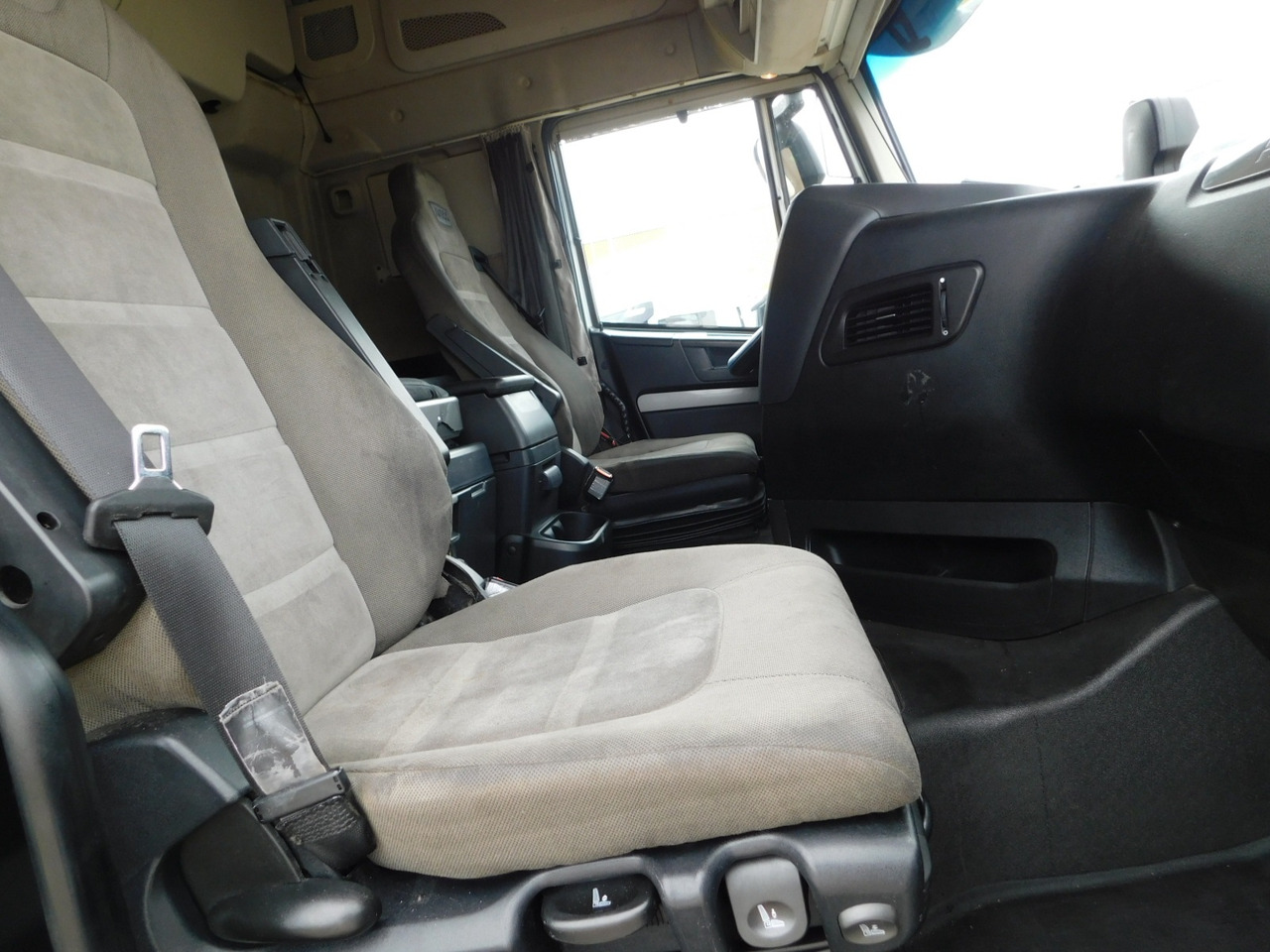 Iveco As440tp - Tractor unit: picture 5 Iveco As440tp - Tractor unit: picture 5