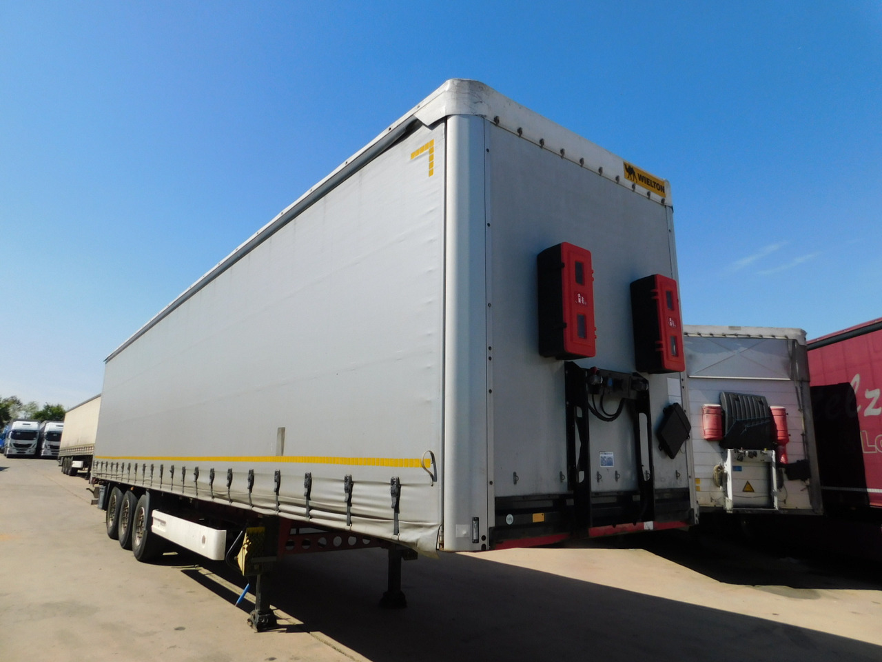 Wielton Ns3k - Curtainsider semi-trailer: picture 2 Wielton Ns3k - Curtainsider semi-trailer: picture 2