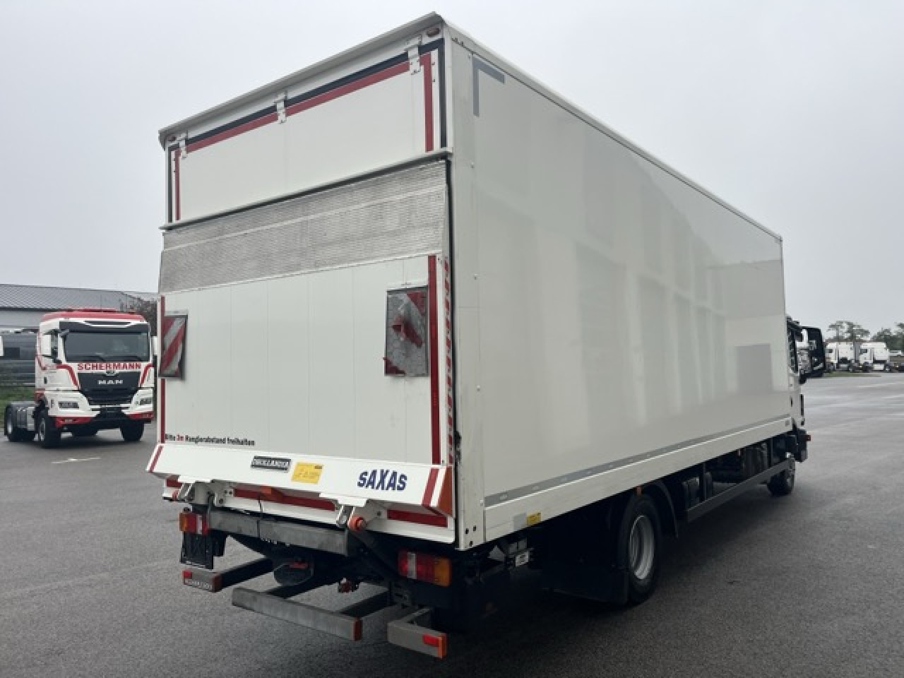 Box truck MAN TGL 12.250 4x2 BL CH Euro6 Klima AHK Luftfeder ZV: picture 11
