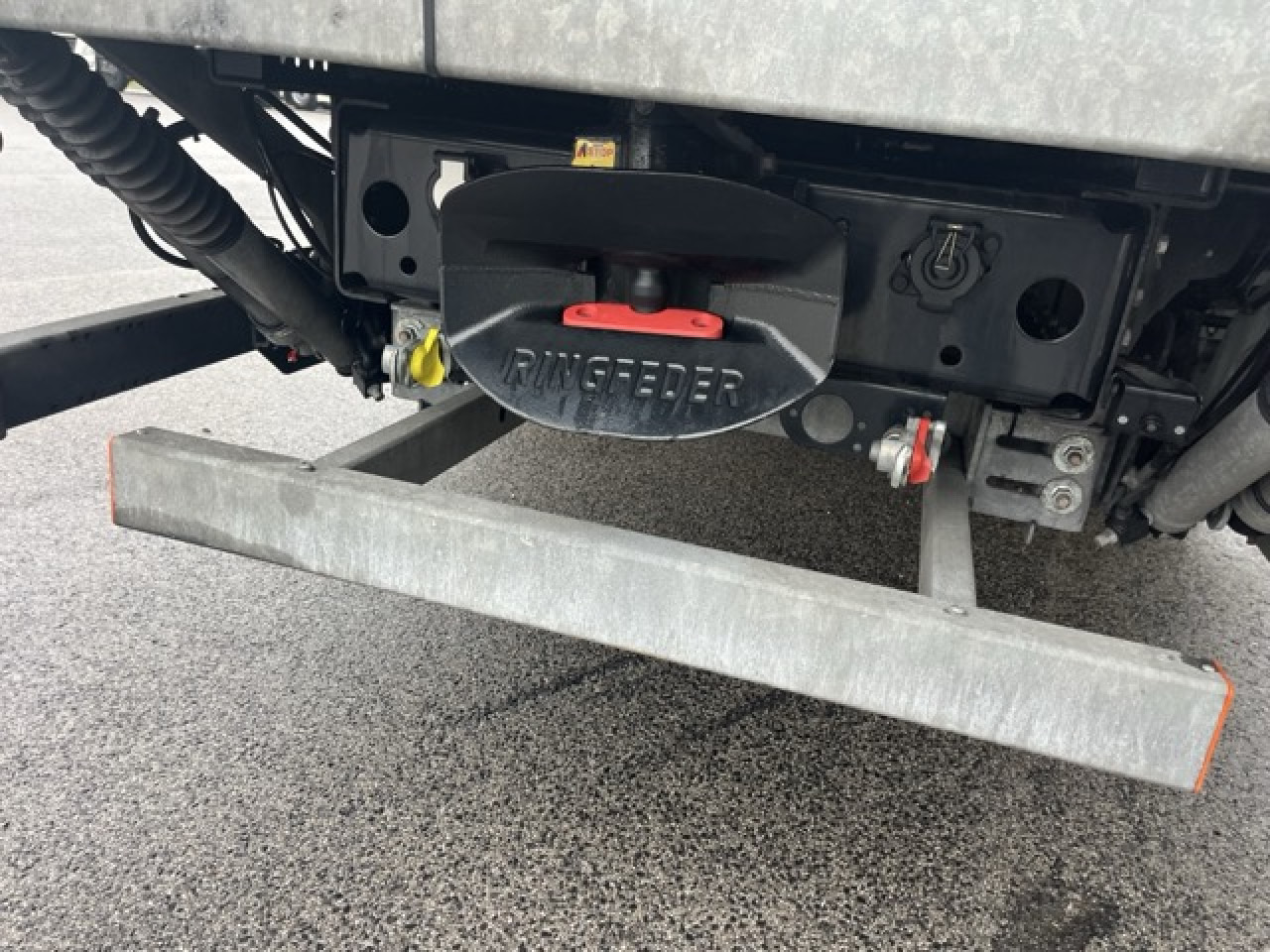 Box truck MAN TGL 12.250 4x2 BL CH Euro6 Klima AHK Luftfeder ZV: picture 6