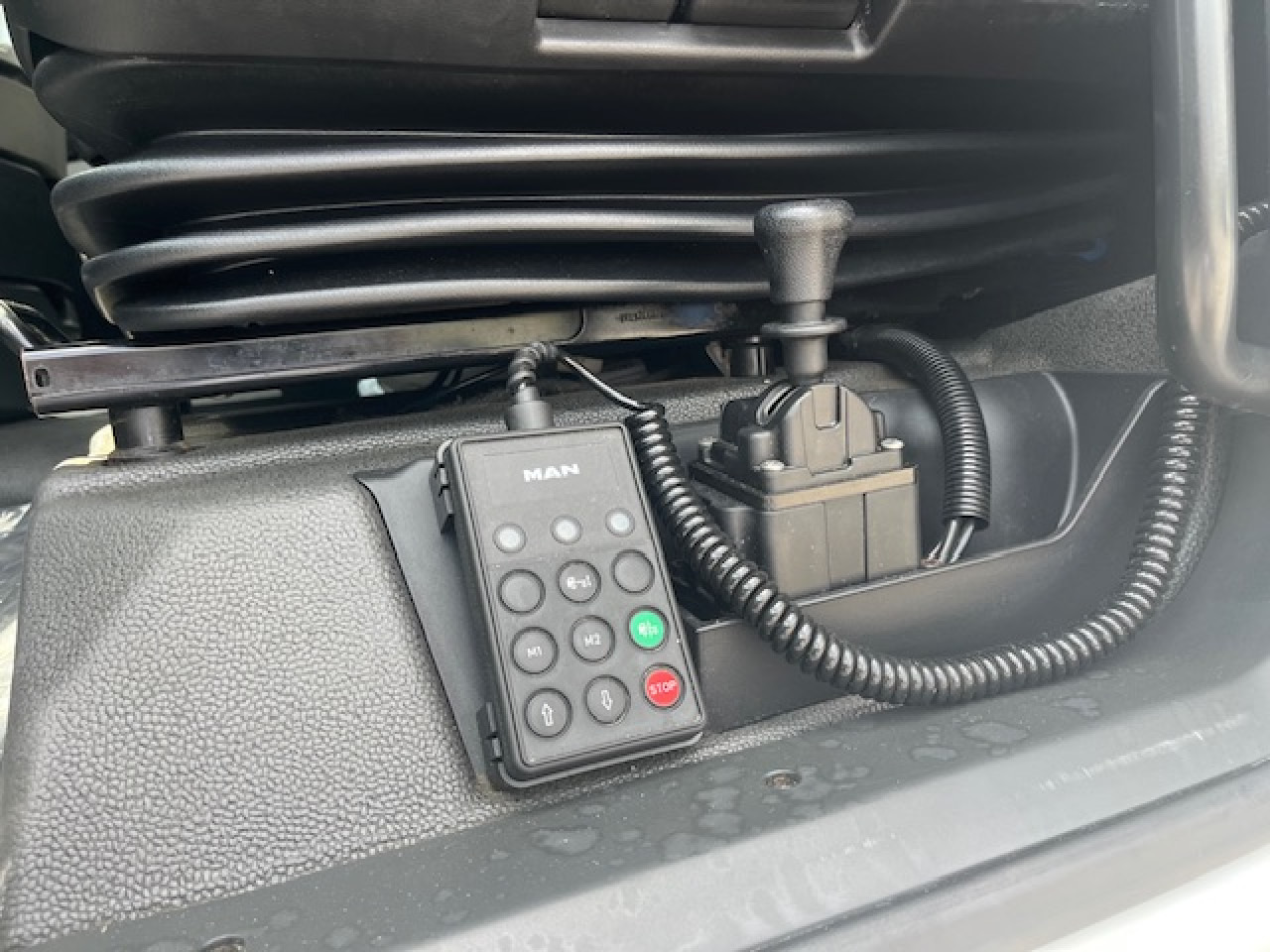 MAN 18.510 4x2 BL SA Kompressor - Kippyhdraulik - ADR - Tractor unit: picture 2 MAN 18.510 4x2 BL SA Kompressor - Kippyhdraulik - ADR - Tractor unit: picture 2