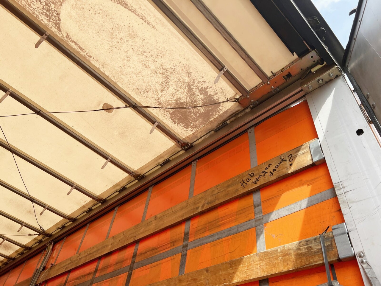 Curtainsider semi-trailer Ackermann PS-F 5.3/13.5 EZG SPS PS-F 5.3/13.5 EZG SPS, Edscha-Verdeck, Lenkachse: picture 14 Curtainsider semi-trailer Ackermann PS-F 5.3/13.5 EZG SPS PS-F 5.3/13.5 EZG SPS, Edscha-Verdeck, Lenkachse: picture 14