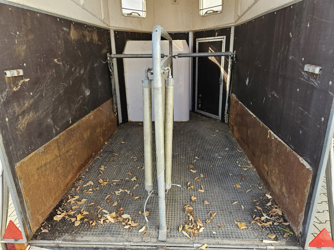 Blomert T2BPA Pferdeanhänger T2BPA Pferdeanhänger - Horse trailer: picture 3 Blomert T2BPA Pferdeanhänger T2BPA Pferdeanhänger - Horse trailer: picture 3