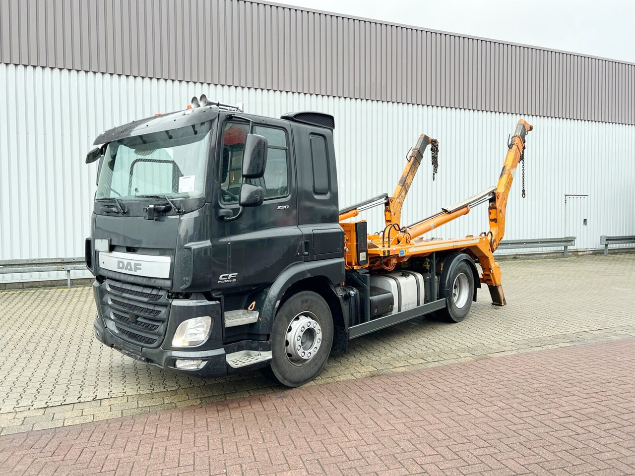 DAF CF 290 4x2 CF 290 4x2, Tele-Absetzer - Skip loader truck: picture 1 DAF CF 290 4x2 CF 290 4x2, Tele-Absetzer - Skip loader truck: picture 1
