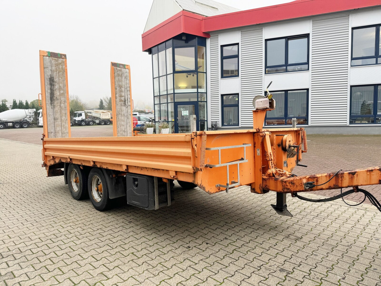 Low loader trailer for transportation of heavy machinery ETUE-TA 10 ETUE-TA 10, Ex , wenig benutzt top Zustand: picture 7