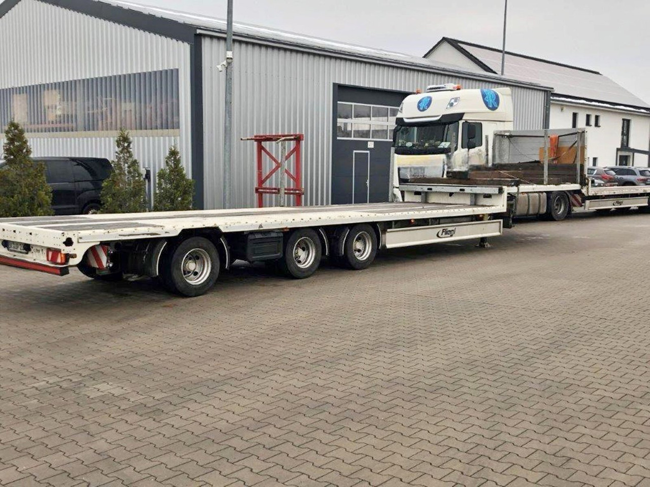 Fliegl SDS 390 SDS 390, 2x VORHANDEN! - Low loader semi-trailer: picture 5 Fliegl SDS 390 SDS 390, 2x VORHANDEN! - Low loader semi-trailer: picture 5