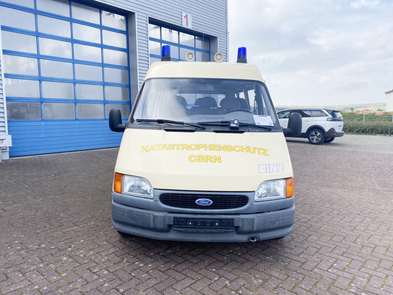 Minibus, Passenger van Ford Transit 2.5 4x2 Transit 2.5 4x2, Personentransporter, 8 Sitze: picture 7 Minibus, Passenger van Ford Transit 2.5 4x2 Transit 2.5 4x2, Personentransporter, 8 Sitze: picture 7