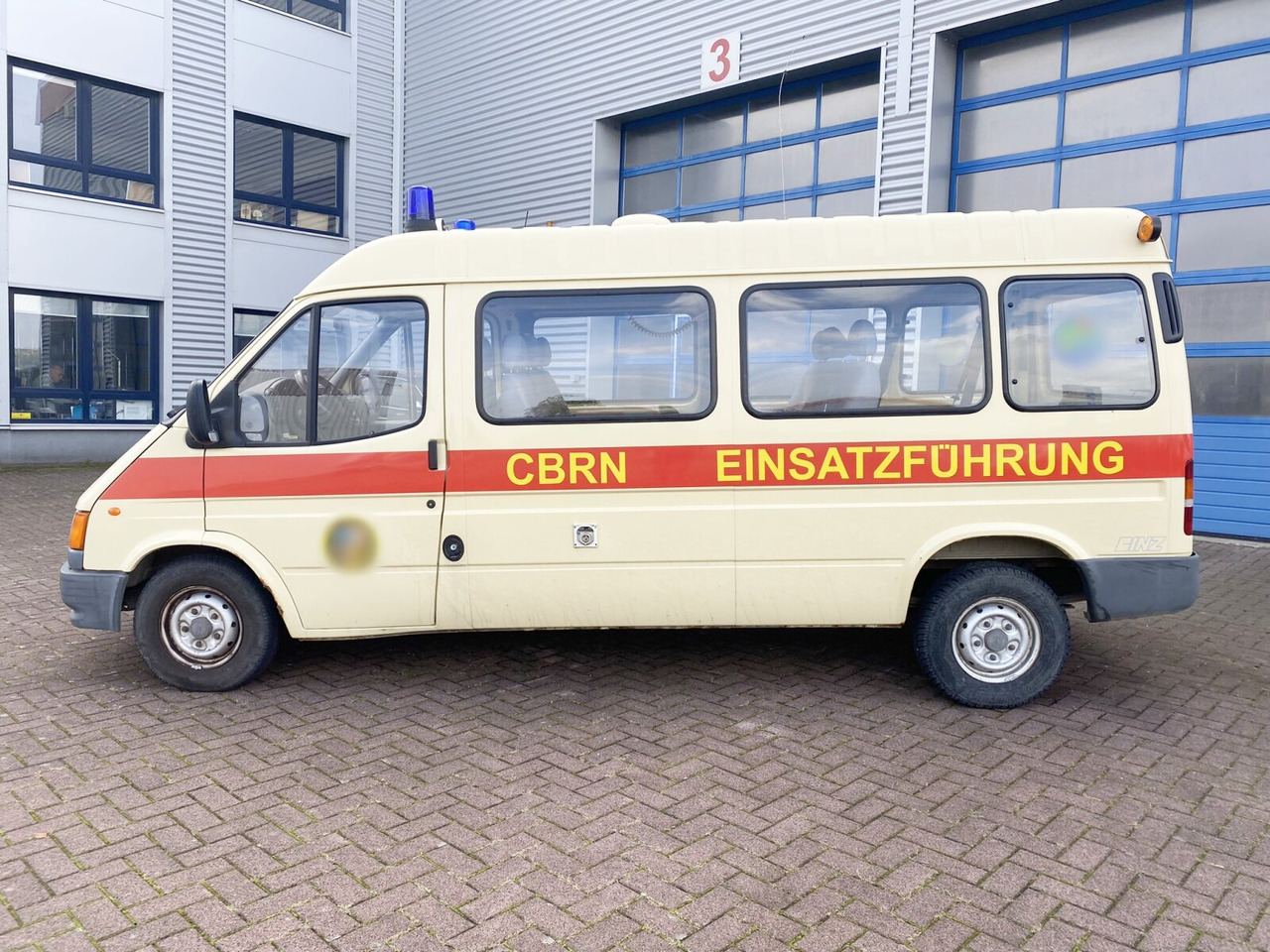 Minibus, Passenger van Ford Transit 2.5 4x2 Transit 2.5 4x2, Personentransporter, 8 Sitze: picture 13 Minibus, Passenger van Ford Transit 2.5 4x2 Transit 2.5 4x2, Personentransporter, 8 Sitze: picture 13
