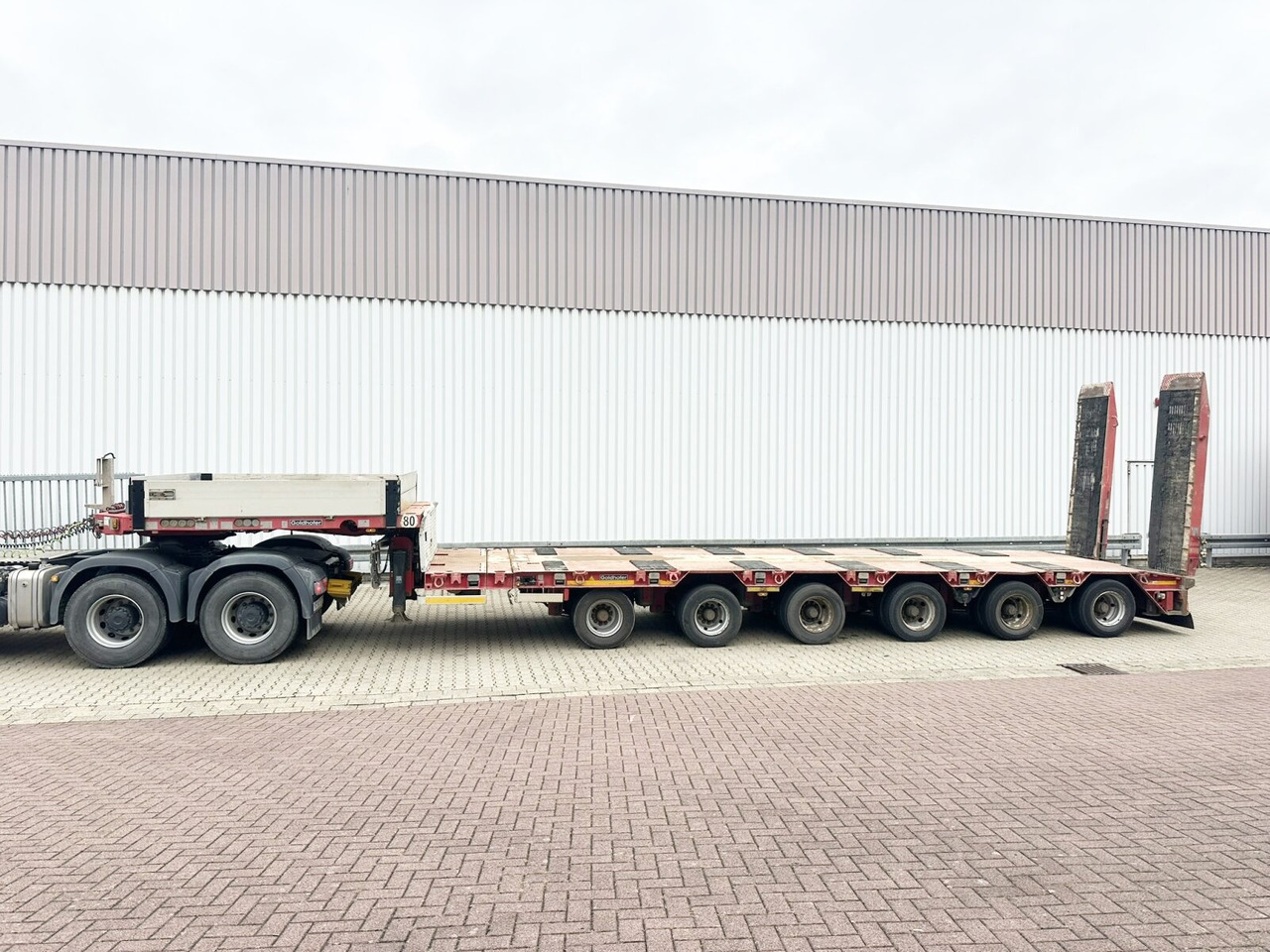 Goldhofer STZ L 6-67/80 A STZ-L 6-67/80 A, 6 Achsen, 86.000kg Ges.-Gew. - Low loader semi-trailer: picture 3 Goldhofer STZ L 6-67/80 A STZ-L 6-67/80 A, 6 Achsen, 86.000kg Ges.-Gew. - Low loader semi-trailer: picture 3