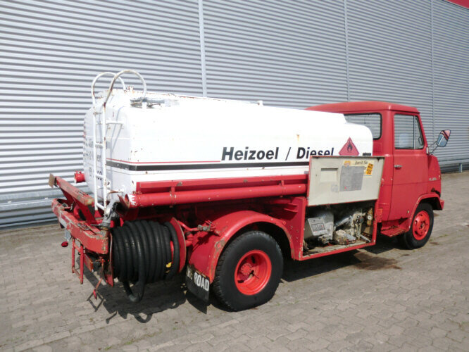 Hanomag F 75/35 Ki Hanomag-Henschel F 75/35 Ki, 5 cbm - Tank truck: picture 5 Hanomag F 75/35 Ki Hanomag-Henschel F 75/35 Ki, 5 cbm - Tank truck: picture 5