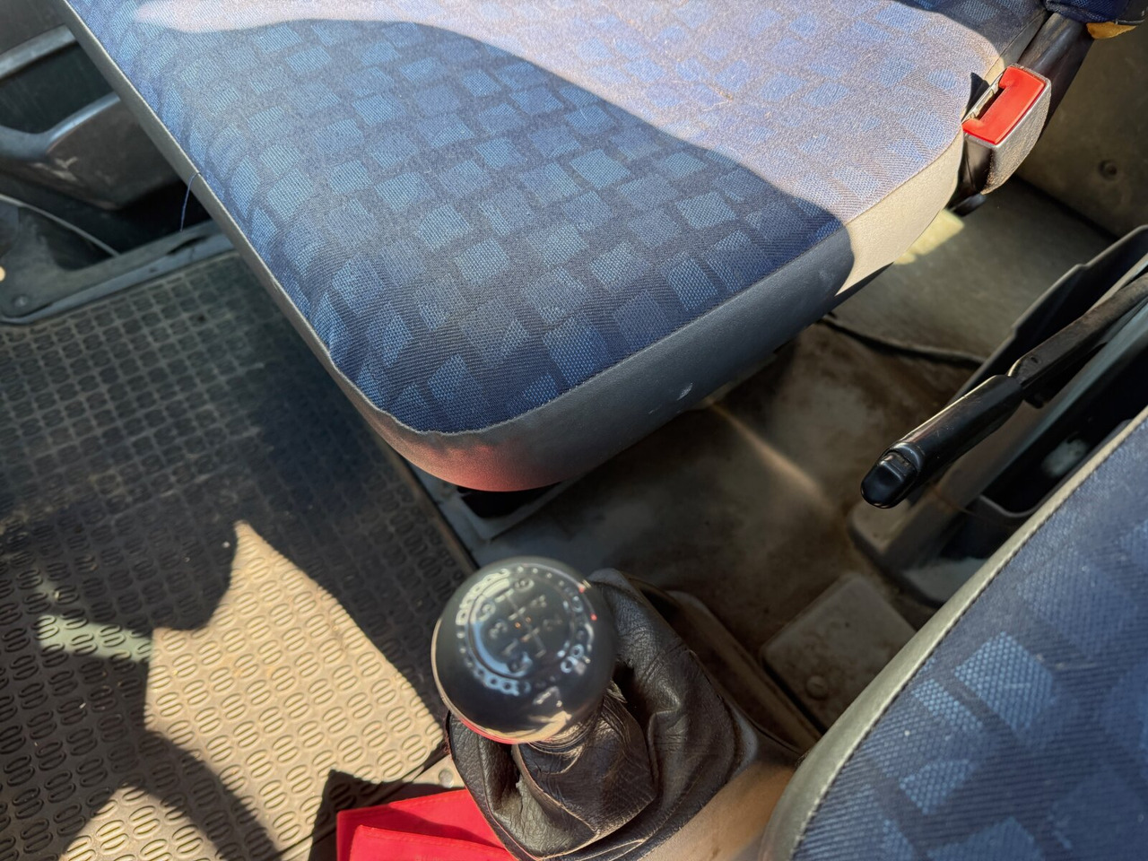 Iveco Daily 65C15D 4x2 Doka Daily 65C15D 4x2 Doka, Grüne Plakette, City-Abroller - Hook lift truck: picture 4 Iveco Daily 65C15D 4x2 Doka Daily 65C15D 4x2 Doka, Grüne Plakette, City-Abroller - Hook lift truck: picture 4