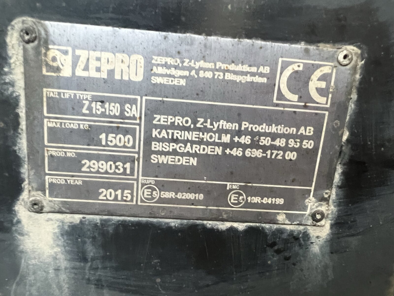 LBW Z 15-150 SA LBW Z 15-150 SA, 1,5t - Tail lift for Truck: picture 4 LBW Z 15-150 SA LBW Z 15-150 SA, 1,5t - Tail lift for Truck: picture 4