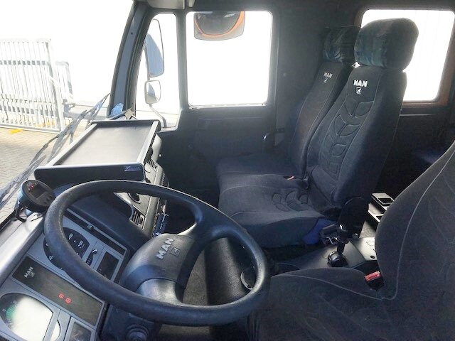 Dropside/ Flatbed truck MAN LE 8.185 LC Doka 4x2 BB LE 8.185 LC Doka 4x2 BB, 2x AHK: picture 15