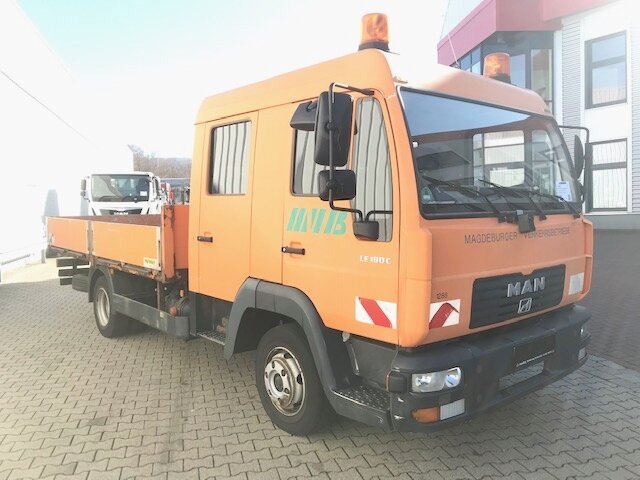 Dropside/ Flatbed truck MAN LE 8.185 LC Doka 4x2 BB LE 8.185 LC Doka 4x2 BB, 2x AHK: picture 9