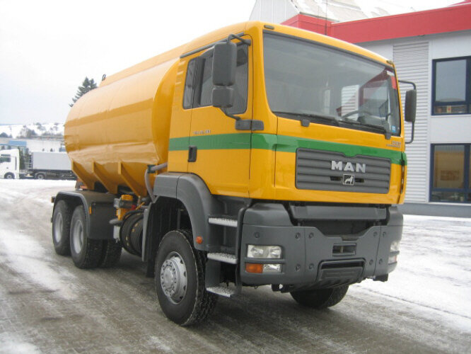 MAN TGA 26.430 6x6 - Tank truck: picture 5 MAN TGA 26.430 6x6 - Tank truck: picture 5