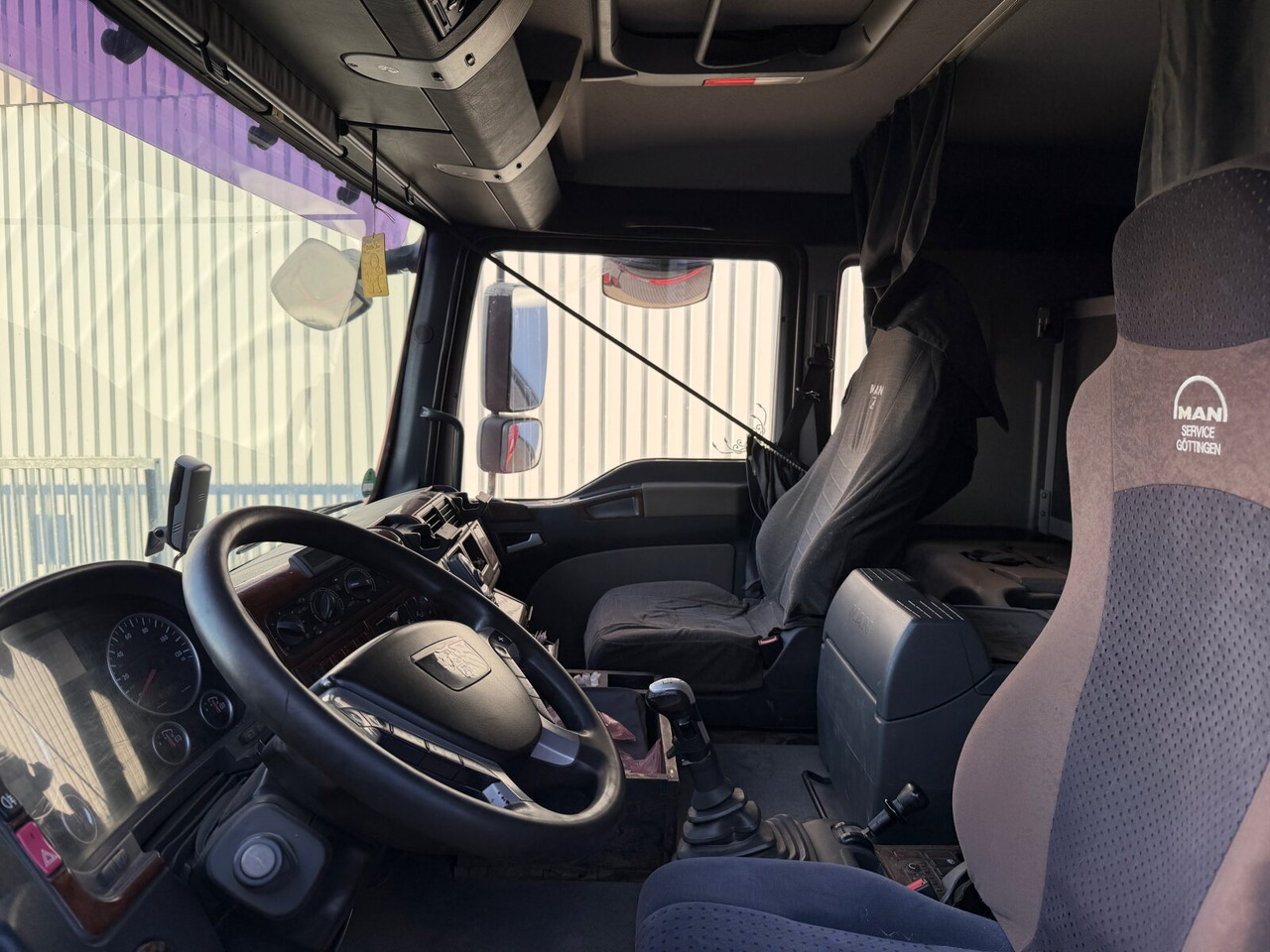 MAN TGA 26.480 6X6H BL TGA 26.480 6X6H BL, HydroDrive, Intarder, Wechselsystem (Sattelplatte) - Tipper: picture 5 MAN TGA 26.480 6X6H BL TGA 26.480 6X6H BL, HydroDrive, Intarder, Wechselsystem (Sattelplatte) - Tipper: picture 5