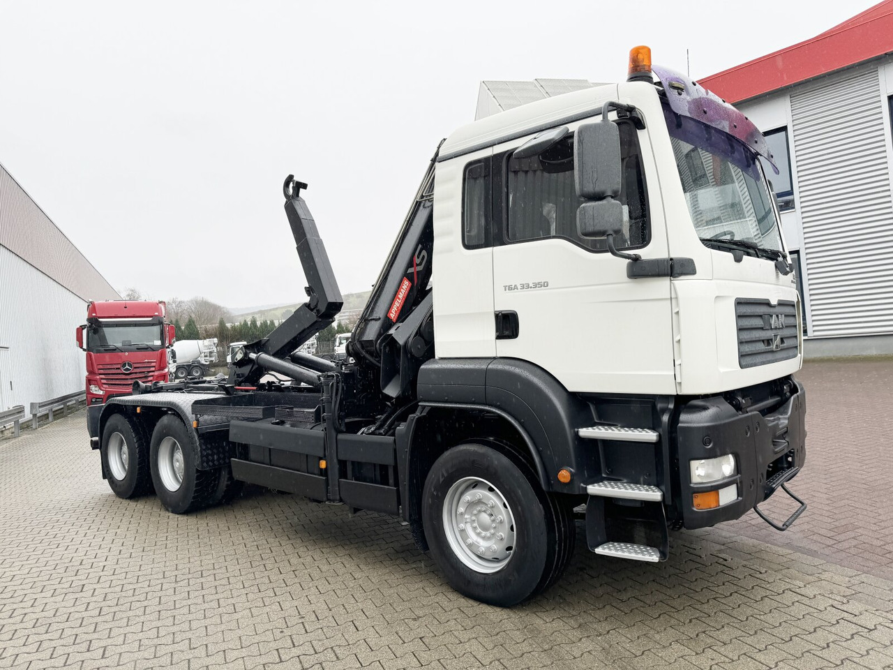 Lease a MAN TGA 33.350 6X4 BB TGA 33.350 6X4 BB mit Kran Hiab 166 E-3 HiDuo, Funk MAN TGA 33.350 6X4 BB TGA 33.350 6X4 BB mit Kran Hiab 166 E-3 HiDuo, Funk: picture 10