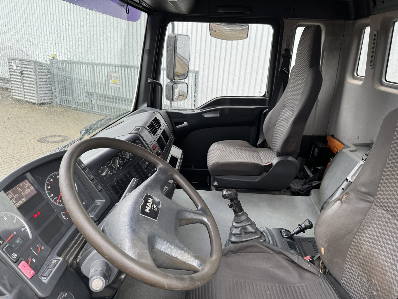 Lease a MAN TGA 33.350 6X4 BB TGA 33.350 6X4 BB mit Kran Hiab 166 E-3 HiDuo, Funk MAN TGA 33.350 6X4 BB TGA 33.350 6X4 BB mit Kran Hiab 166 E-3 HiDuo, Funk: picture 6