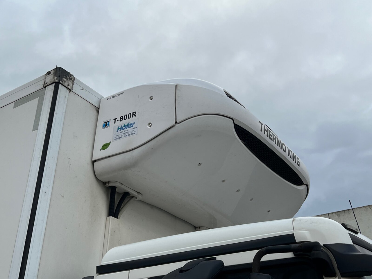 Refrigerator truck MAN TGL 12.220 4X2 BL mit Motorschaden TGL 12.220 4X2 BL mit Motorschaden, Tiefkühlkoffer, Thermoking, Rolltor, unterfaltbare MBB LBW: picture 6 Refrigerator truck MAN TGL 12.220 4X2 BL mit Motorschaden TGL 12.220 4X2 BL mit Motorschaden, Tiefkühlkoffer, Thermoking, Rolltor, unterfaltbare MBB LBW: picture 6