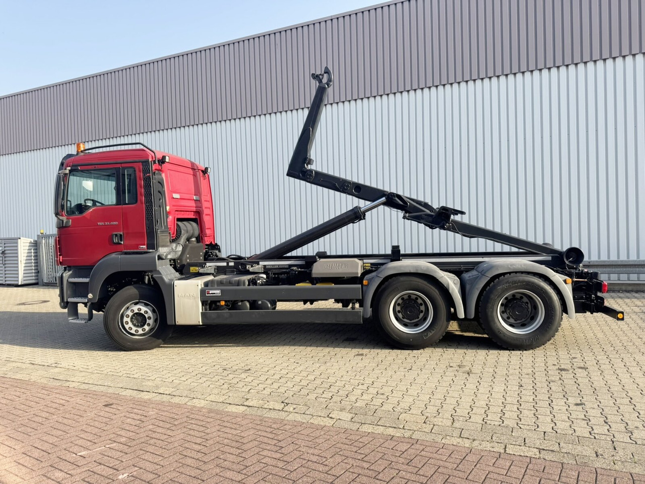 Hook lift truck MAN TGS 33.400 6x4 BL TGS 33.400 6x4 BL, Navi: picture 13