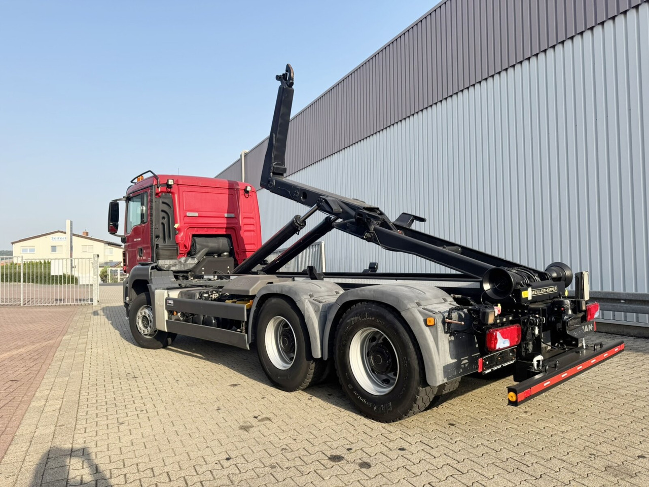 Hook lift truck MAN TGS 33.400 6x4 BL TGS 33.400 6x4 BL, Navi: picture 14