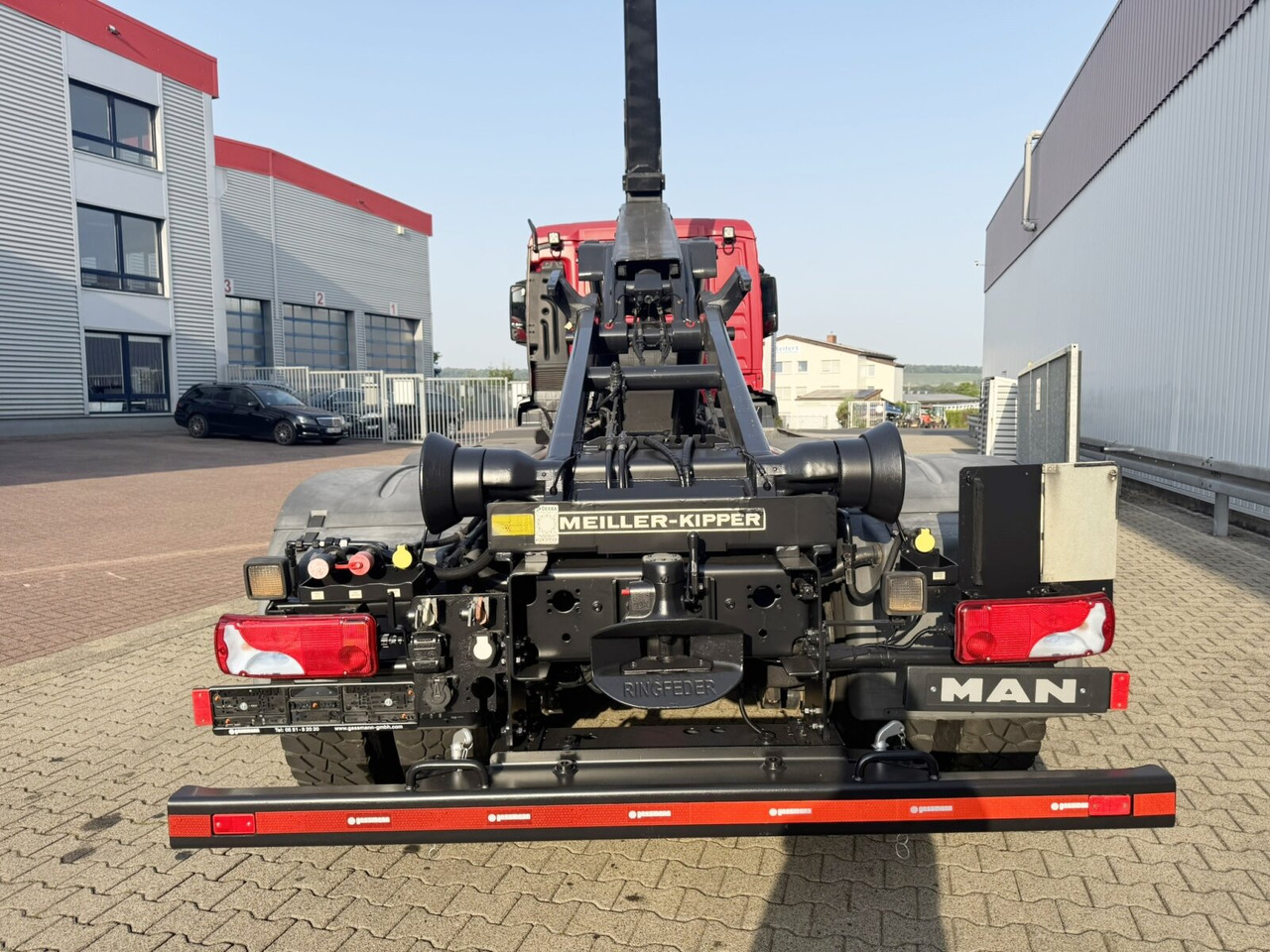 Hook lift truck MAN TGS 33.400 6x4 BL TGS 33.400 6x4 BL, Navi: picture 12