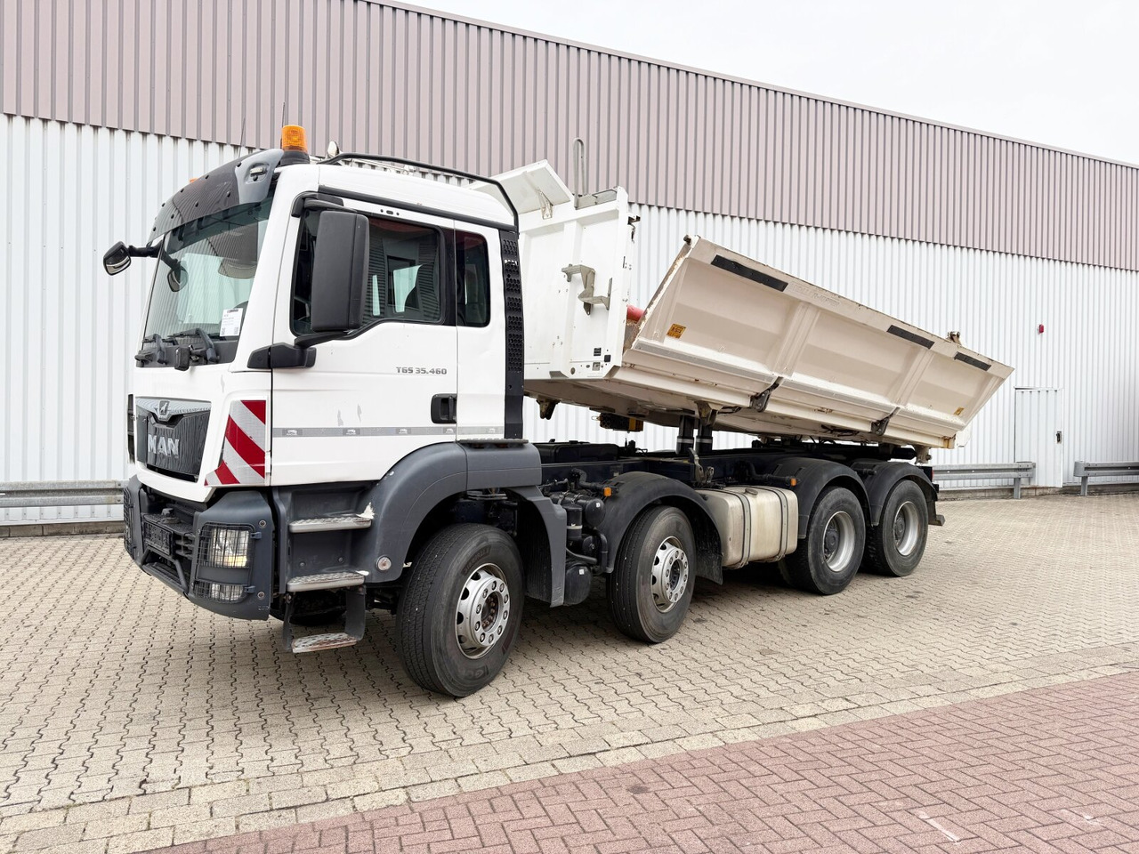 MAN TGS 35.460 8X4 BB TGS 35.460 8X4 BB, Meiller Bordmatik, Rollplane, 13m³ - Tipper: picture 1 MAN TGS 35.460 8X4 BB TGS 35.460 8X4 BB, Meiller Bordmatik, Rollplane, 13m³ - Tipper: picture 1